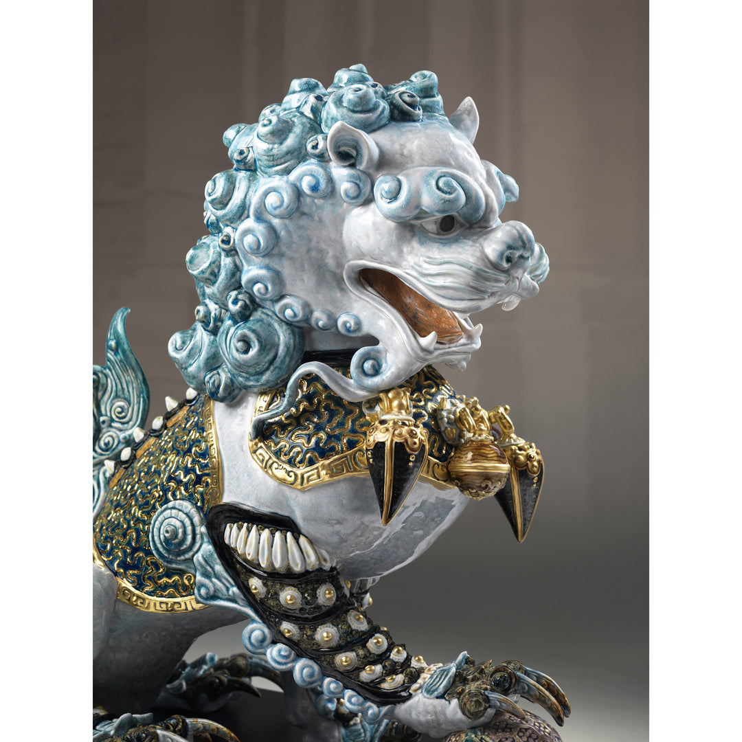 Image 2 Lladro Guardian Lion Sculpture. Blue. Limited Edition - 01001991