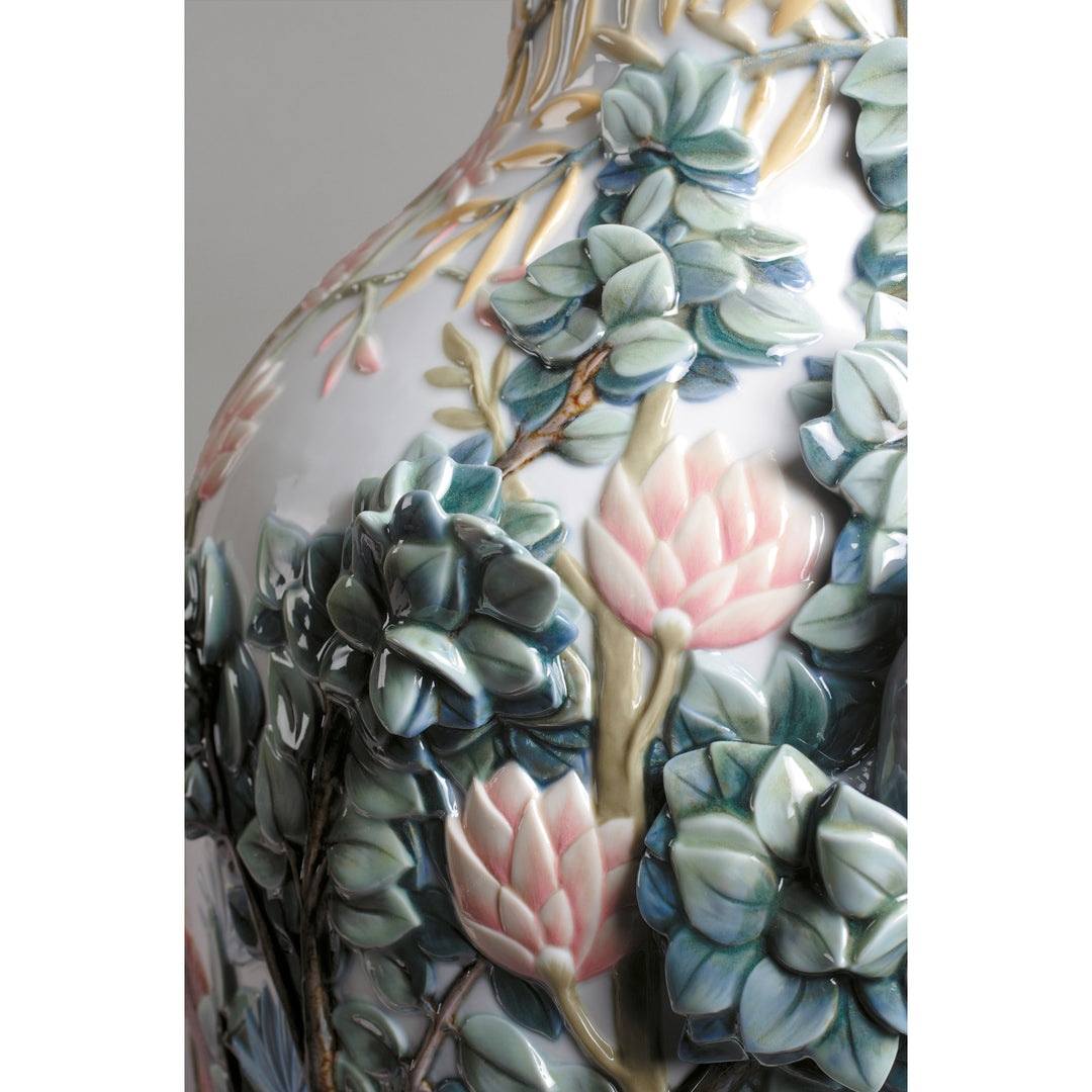 Image 11 Lladro Paradise Vase Sculpture. Limited Edition - 01001997
