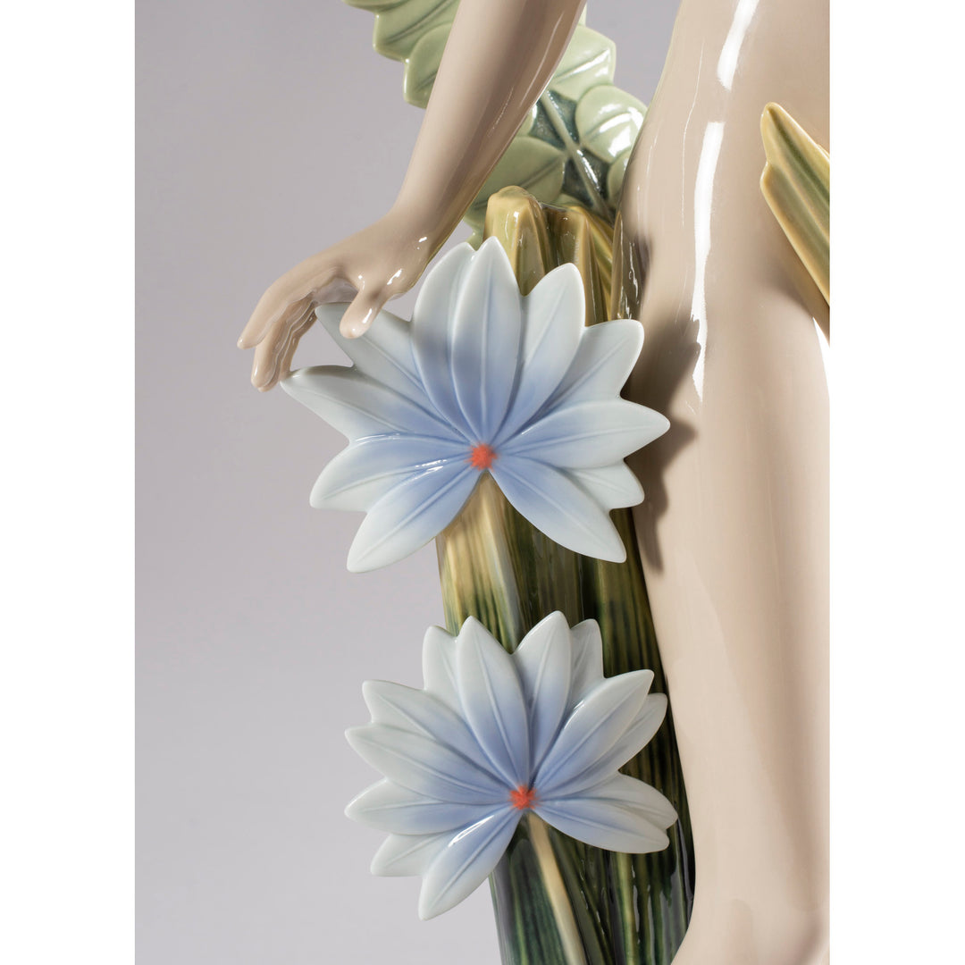Image 5 Lladro Paradise Nude Woman Figurine. Limited Edition - 01002012