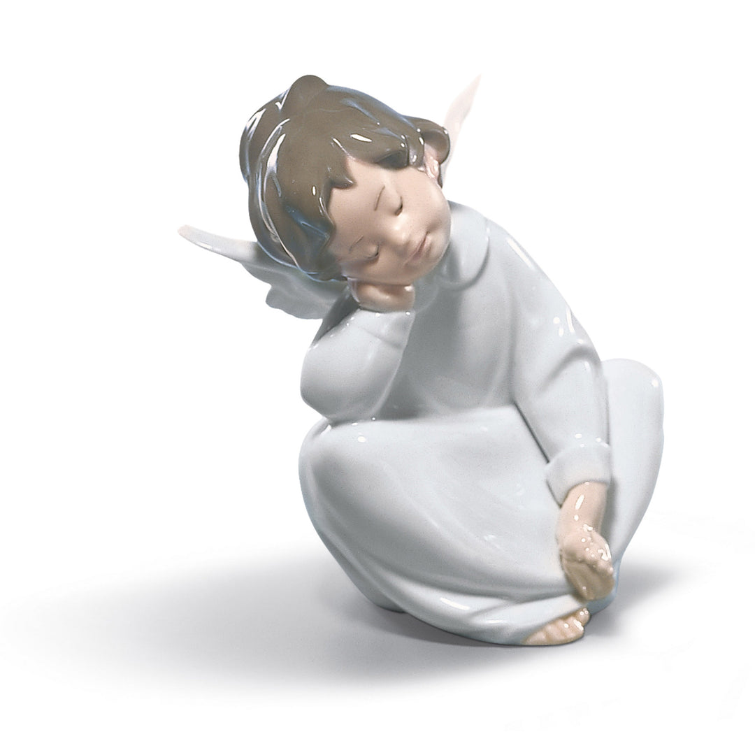 Lladro Angel Dreaming Figurine - 01004961