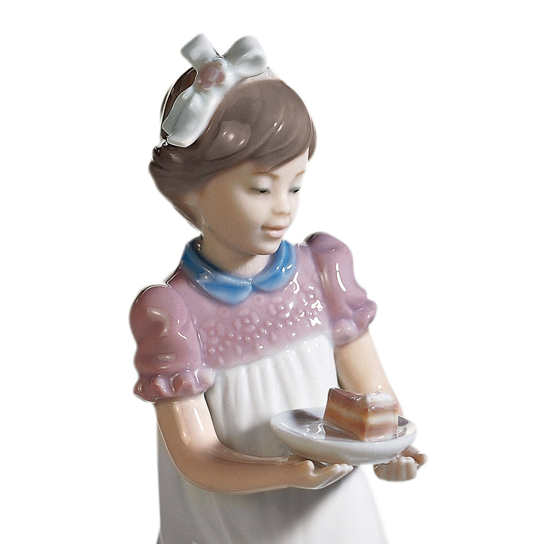 Image 2 Lladro Happy Birthday Girl Figurine - 01005429