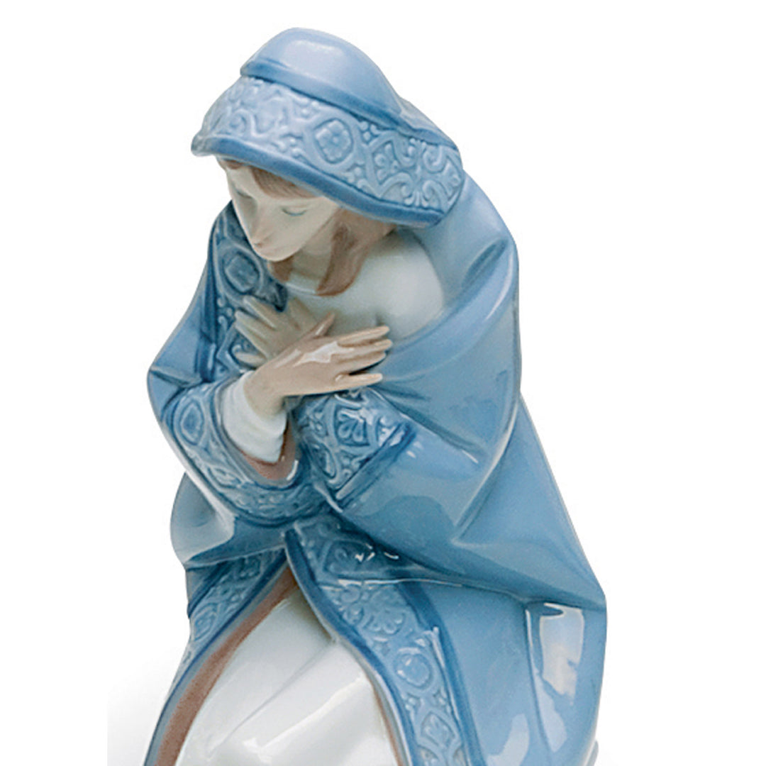 Image 2 Lladro Mary Nativity Figurine-II - 01005477