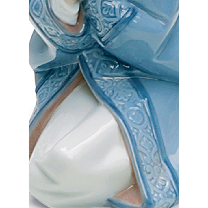 Image 4 Lladro Mary Nativity Figurine-II - 01005477