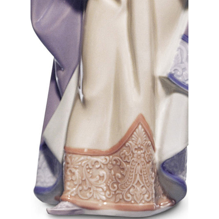 Image 5 Lladro King Balthasar Nativity Figurine-II - 01005481