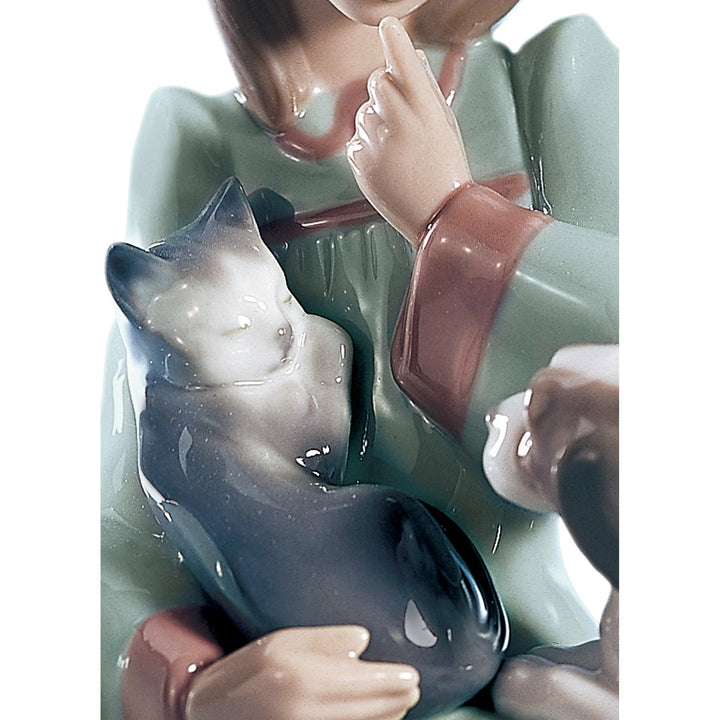 Image 3 Lladro Cat Nap Girl Figurine - 01005640