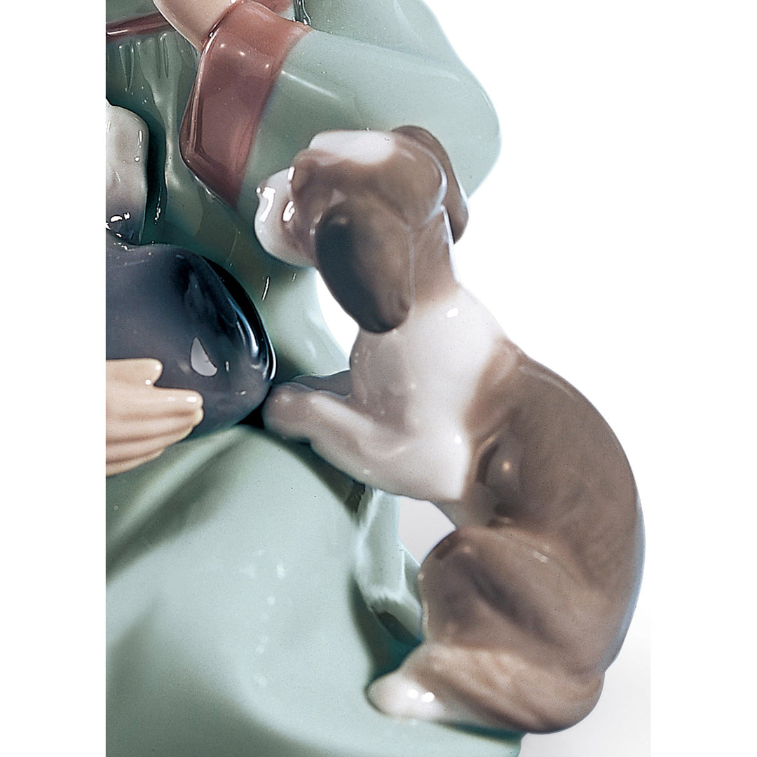 Image 4 Lladro Cat Nap Girl Figurine - 01005640
