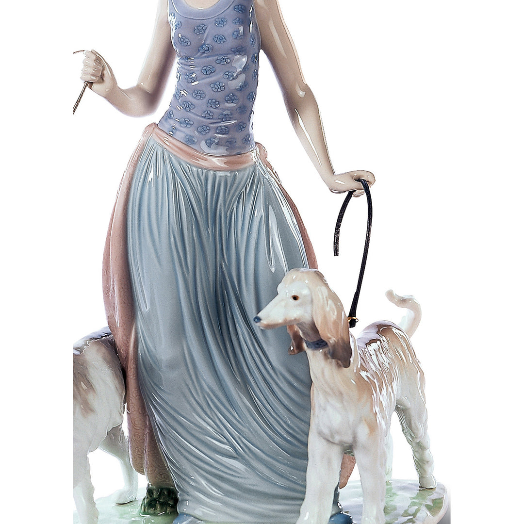 Image 2 Lladro Elegant Promenade Woman Figurine - 01005802