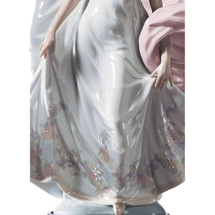 Image 3 Lladro Allegory of Liberty Women Figurine - 01005819