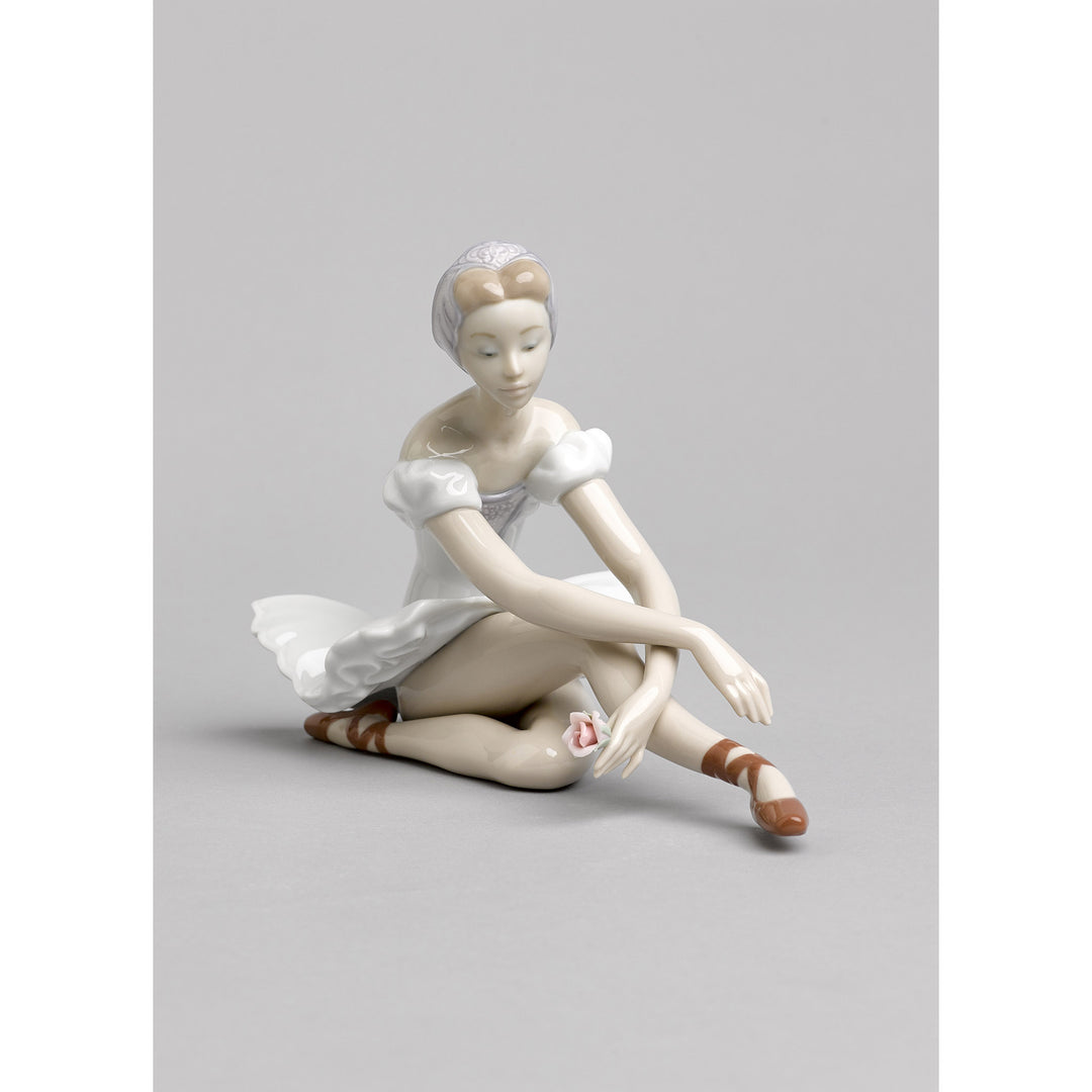 Image 5 Lladro Rose Ballet Figurine - 01005919