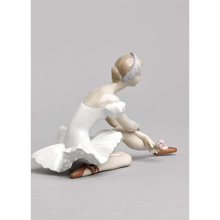 Image 7 Lladro Rose Ballet Figurine - 01005919