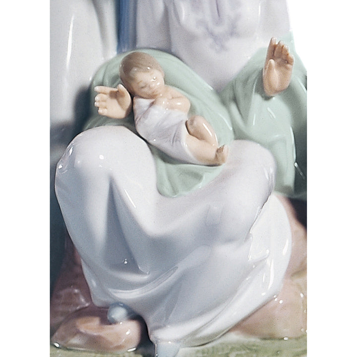 Image 3 Lladro Joyful Event Nativity Figurine - 01006008