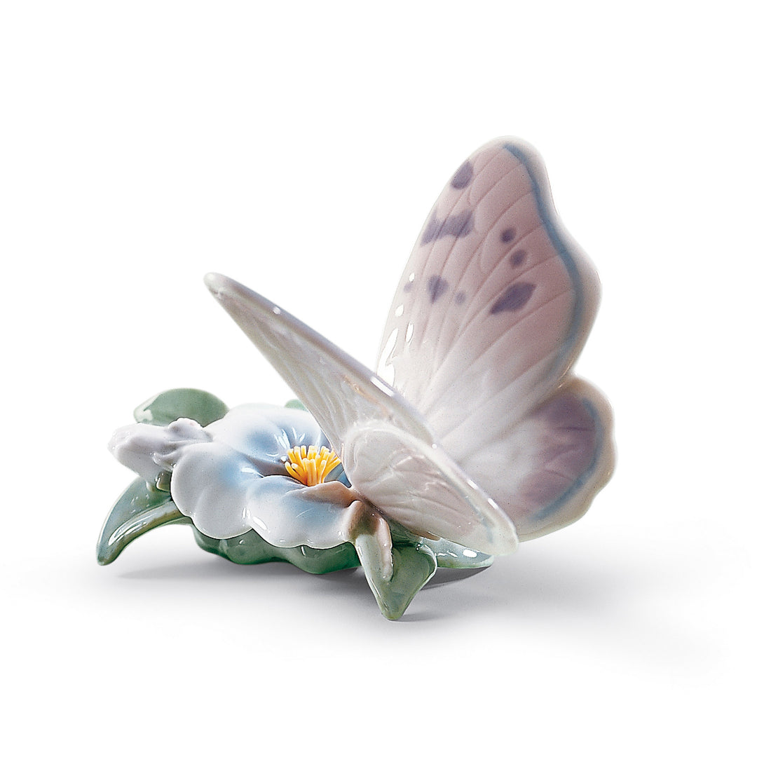 Lladro Refreshing Pause Butterfly Figurine - 01006330