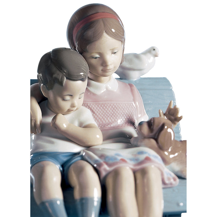 Image 2 Lladro Surrounded By Love Children Figurine - 01006446