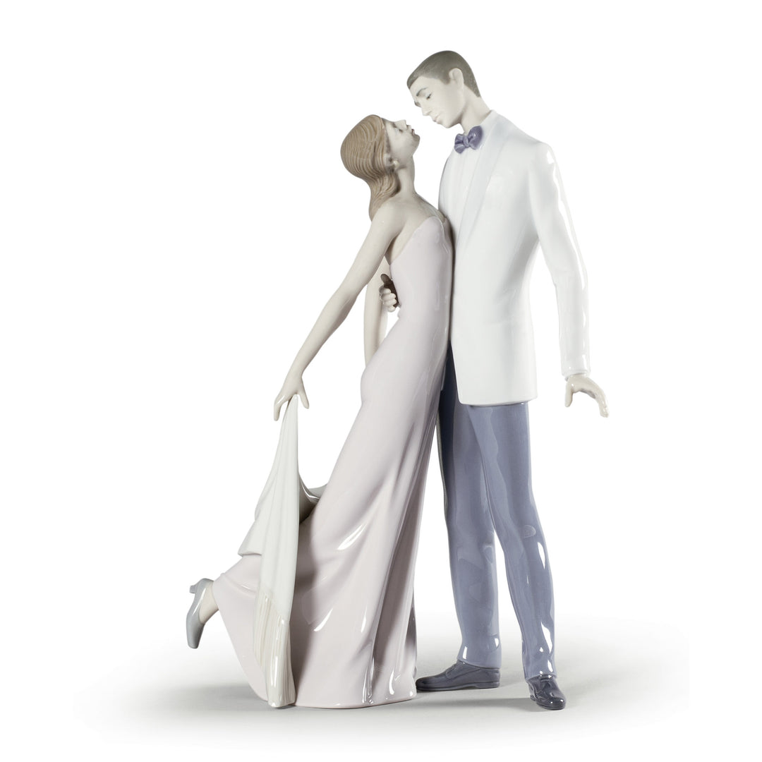 Lladro Happy Anniversary Couple Figurine - 01006475