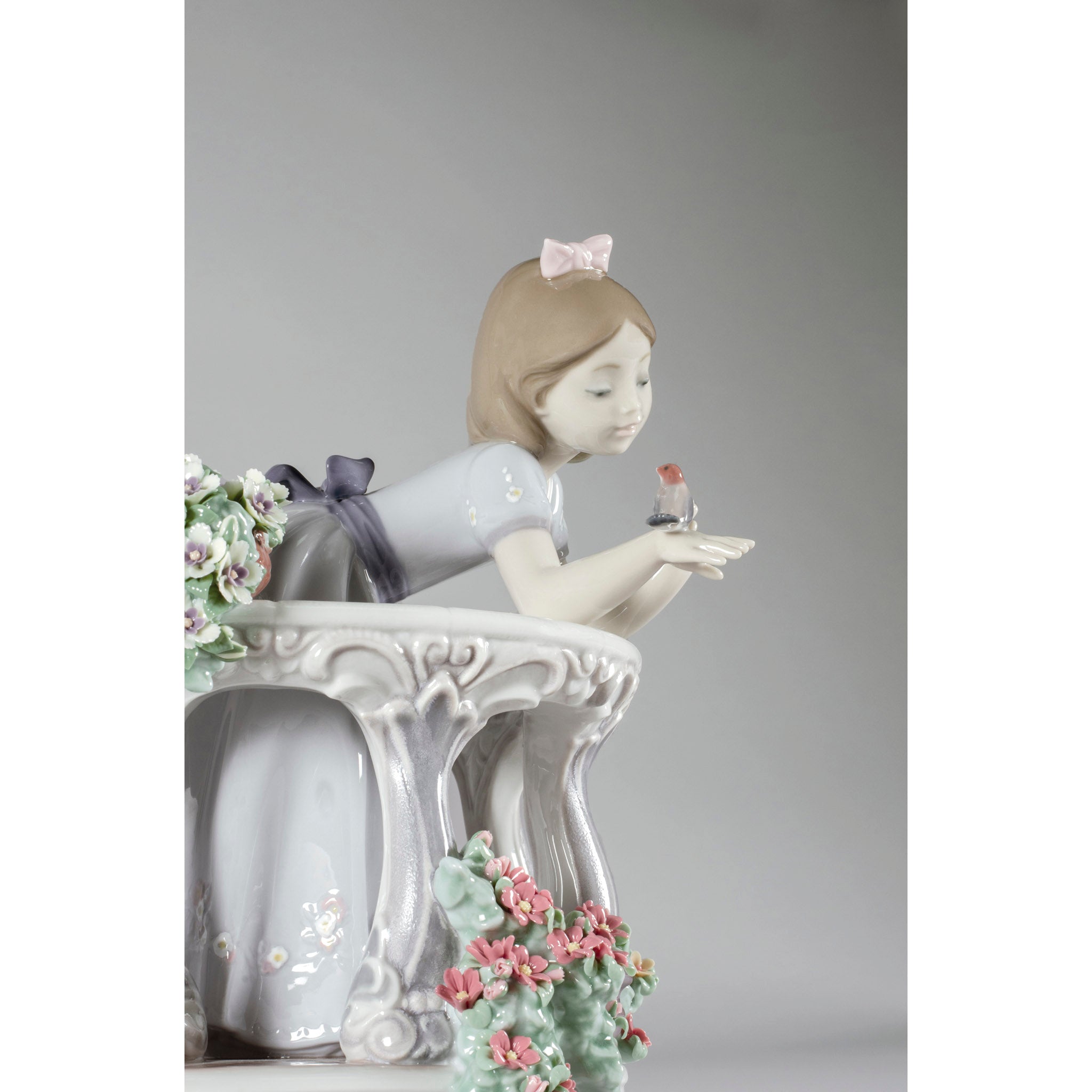 Morning Song Girl Figurine – Regis Galerie