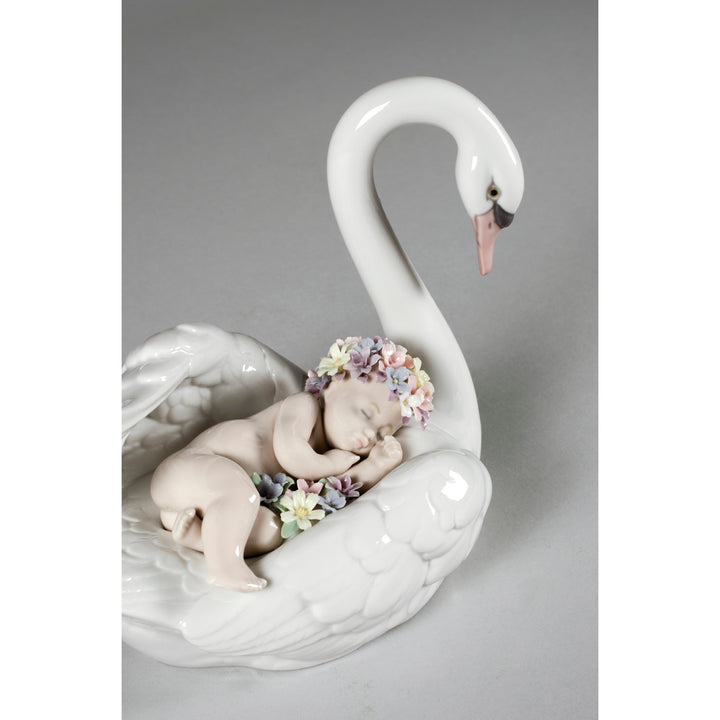 Image 3 Lladro Drifting through Dreamland Swan Figurine - 01006758