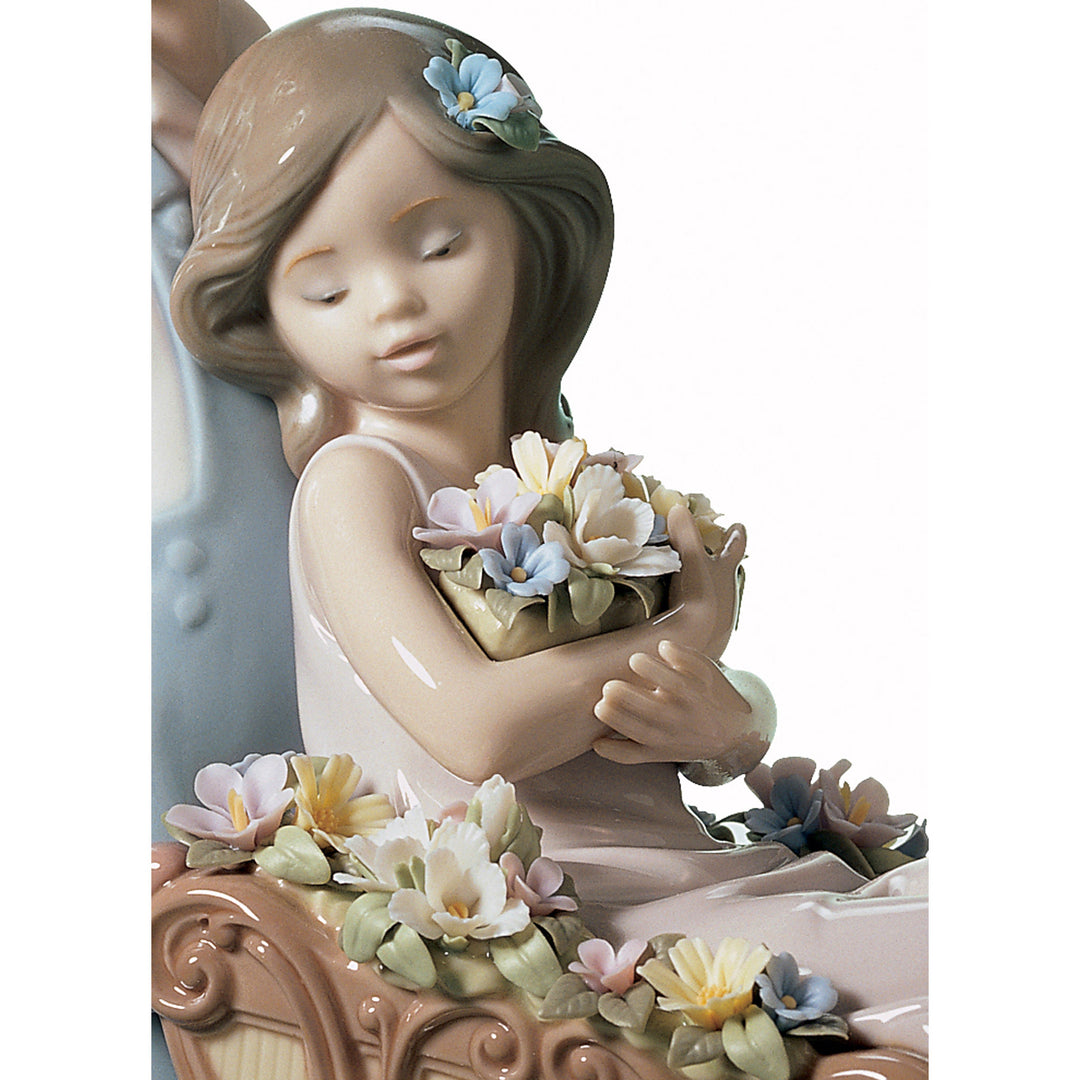 Image 3 Lladro The Prettiest of All Couple Figurine - 01006850