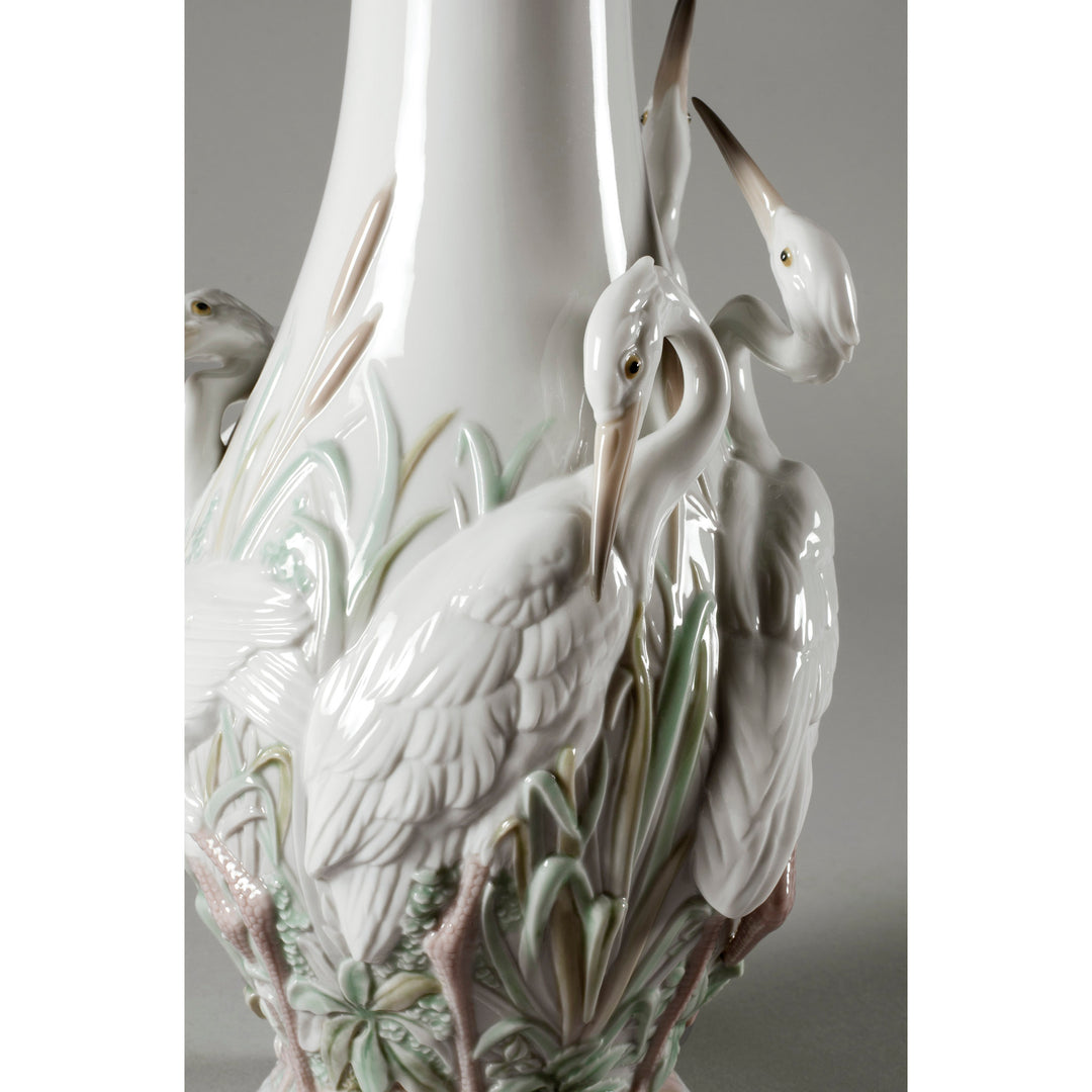 Image 3 Lladro Herons' Realm Vase - 01006881