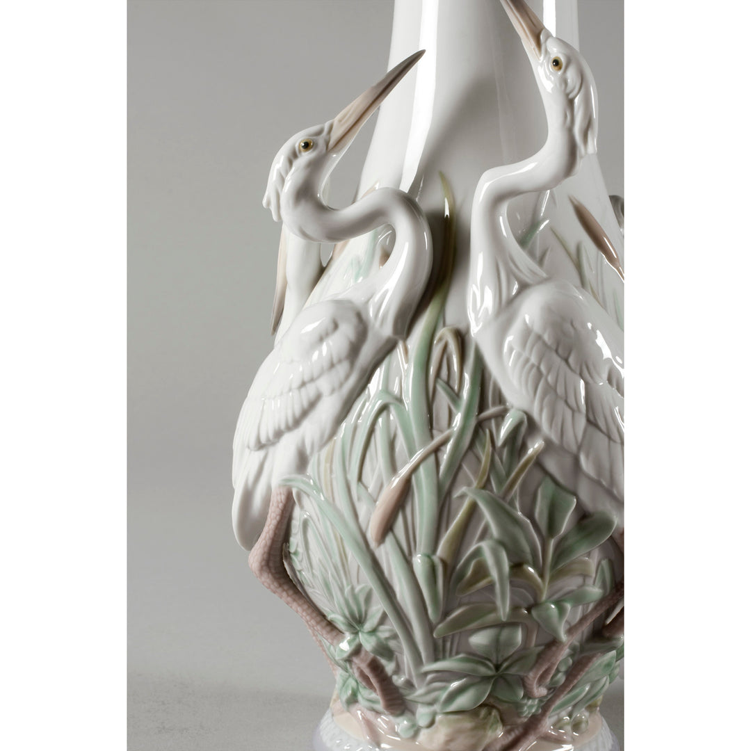 Image 4 Lladro Herons' Realm Vase - 01006881