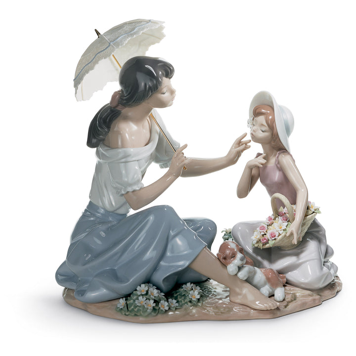 Lladro As Pretty As A Flower Mother Figurine - 01006910