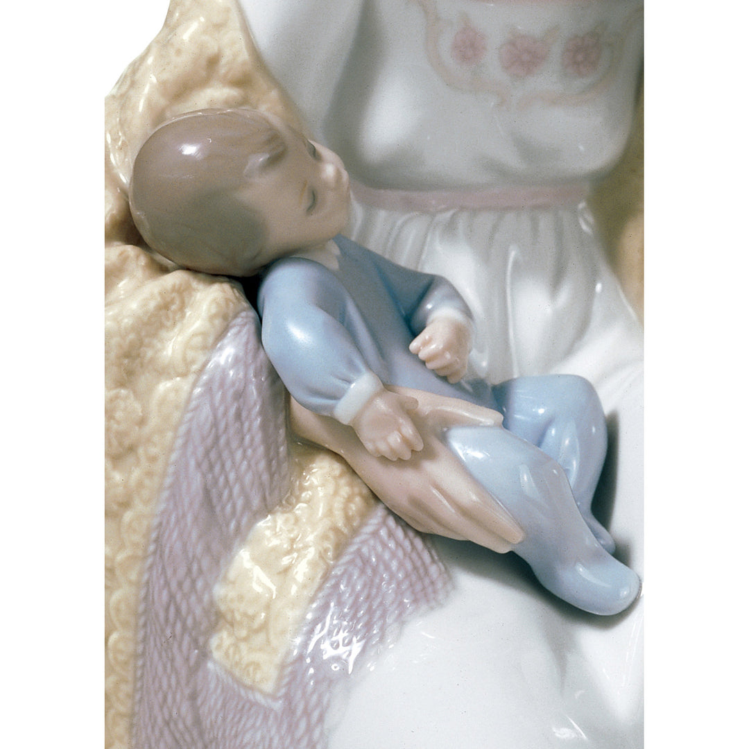 Image 2 Lladro Welcome to The Family Figurine - 01006939