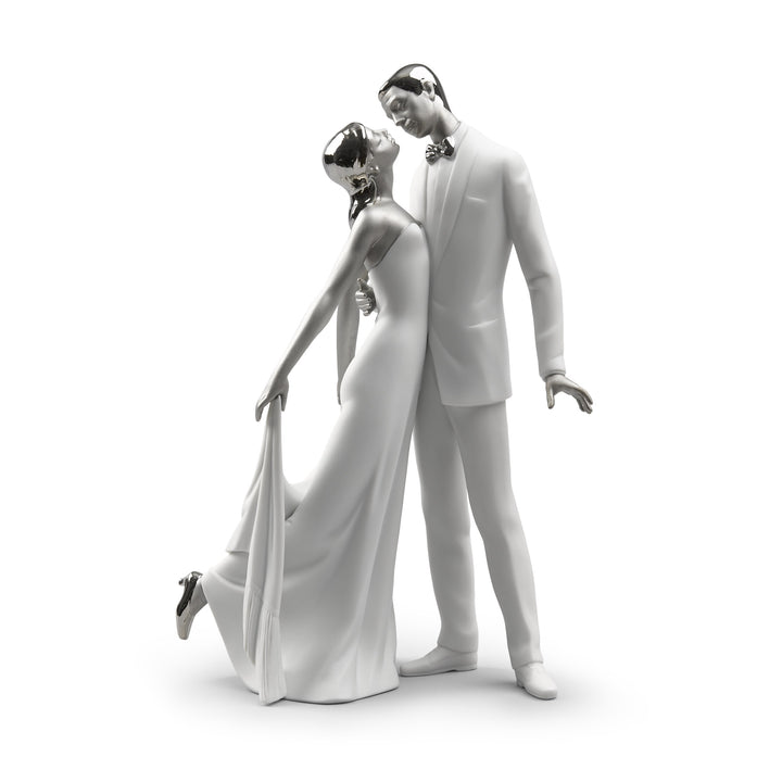 Lladro Happy Anniversary Couple Figurine. Silver Lustre - 01007045