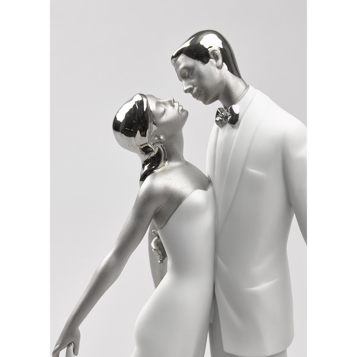 Image 3 Lladro Happy Anniversary Couple Figurine. Silver Lustre - 01007045