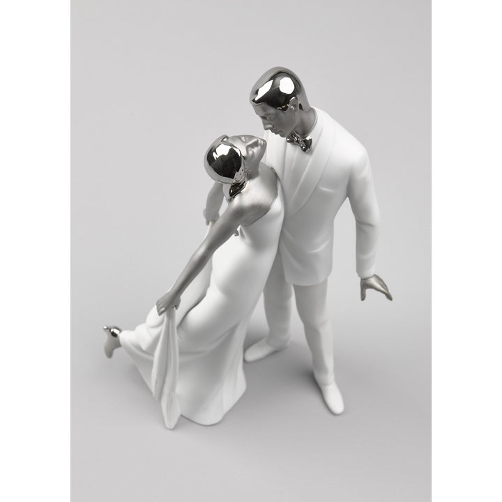 Image 4 Lladro Happy Anniversary Couple Figurine. Silver Lustre - 01007045