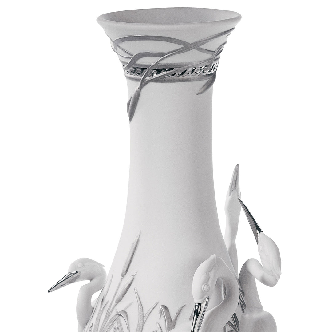 Image 3 Lladro Herons' Realm Vase. Silver Lustre - 01007053