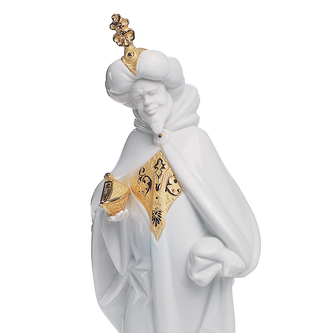 Image 2 Lladro King Balthasar Nativity Figurine. Golden Lustre - 01007145