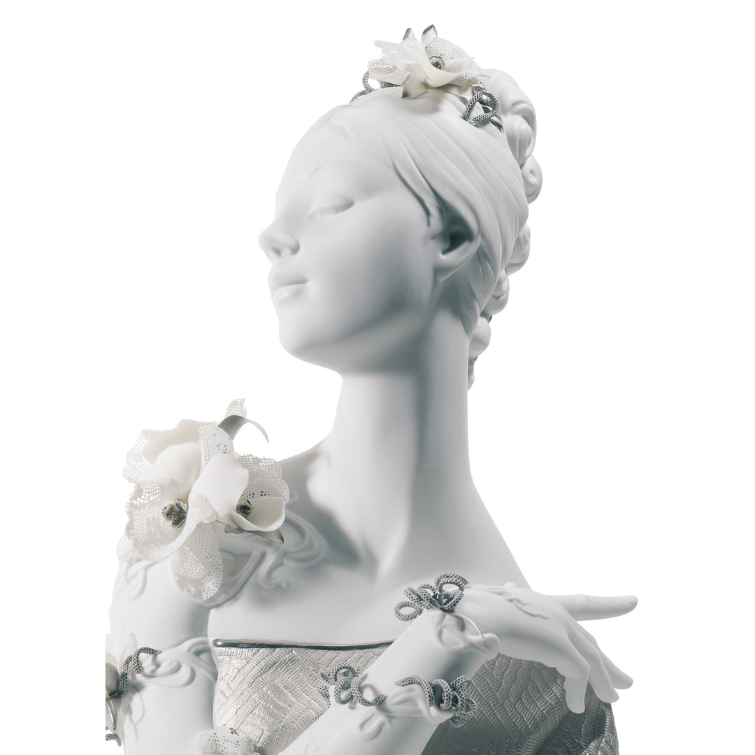 Image 2 Lladro My Fair Lady Bust Figurine. Silver Lustre - 01007192