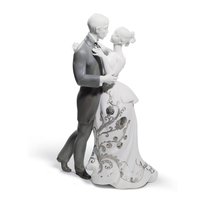 Lladro Lovers' Waltz Couple Figurine. Silver Lustre - 01007193