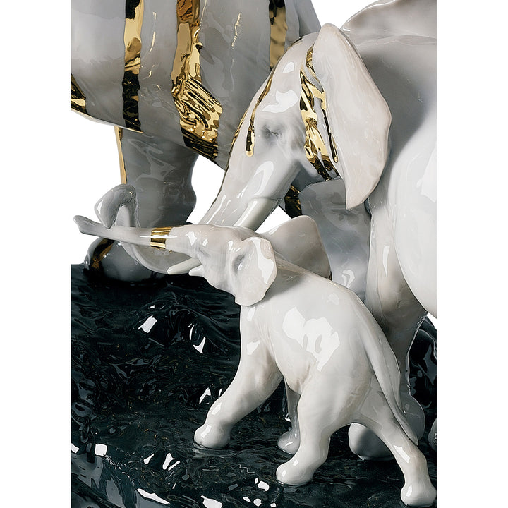 Image 3 Lladro Celebration Elephants on Black Rock Figurine - 01007235