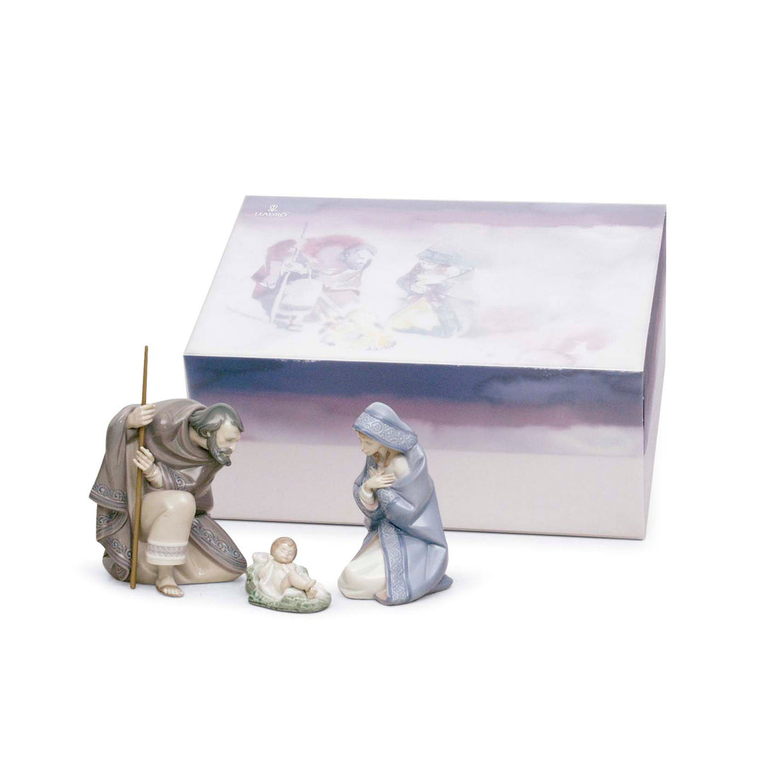 Lladro Silent Night Nativity Set - 01007804