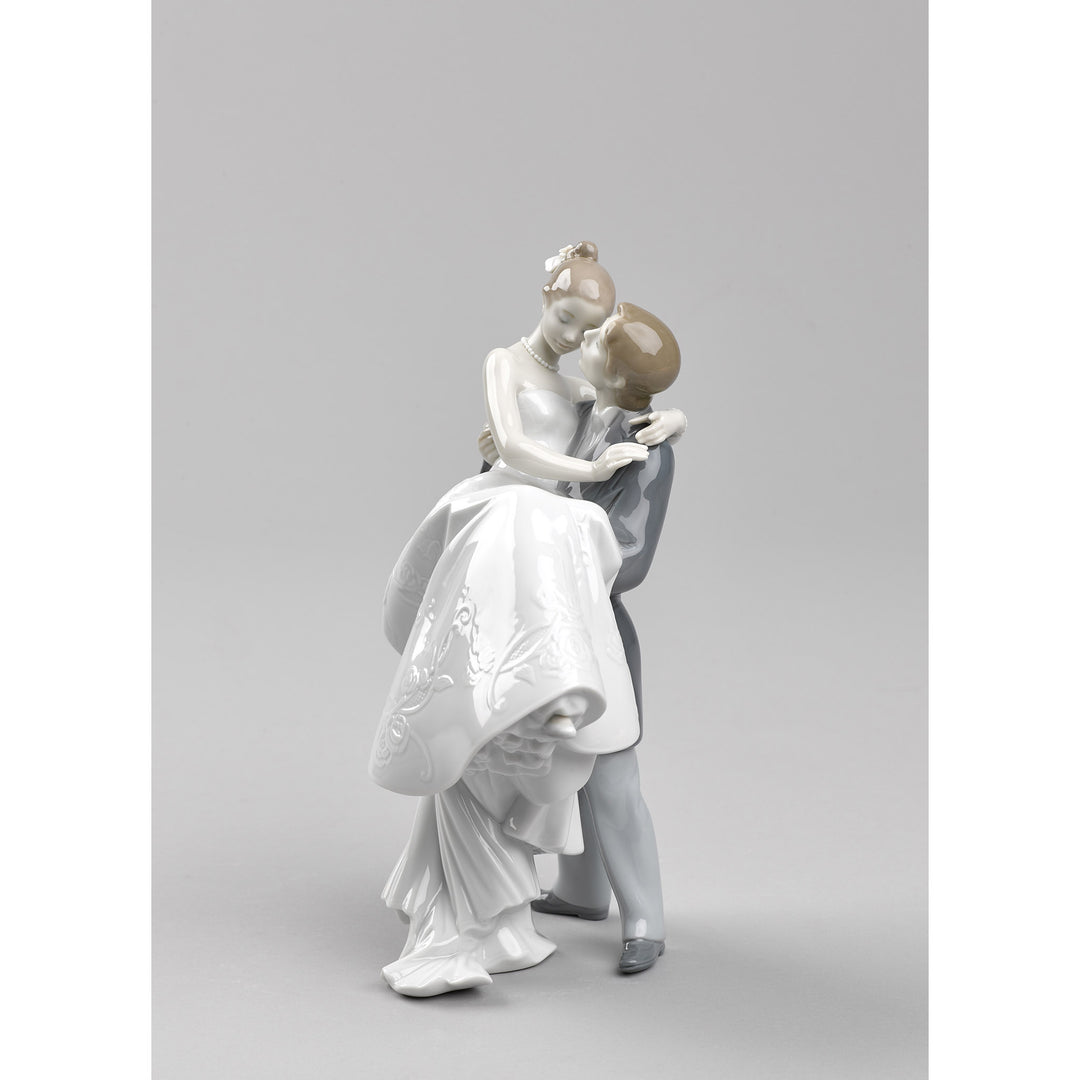 Image 4 Lladro The Happiest Day Couple Figurine Type 356 - 01008029