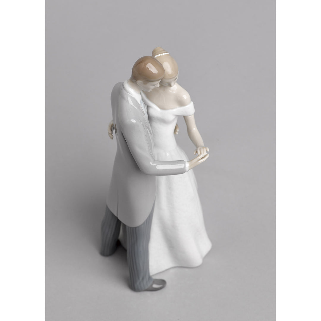 Image 6 Lladro Together Forever Couple Figurine - 01008107