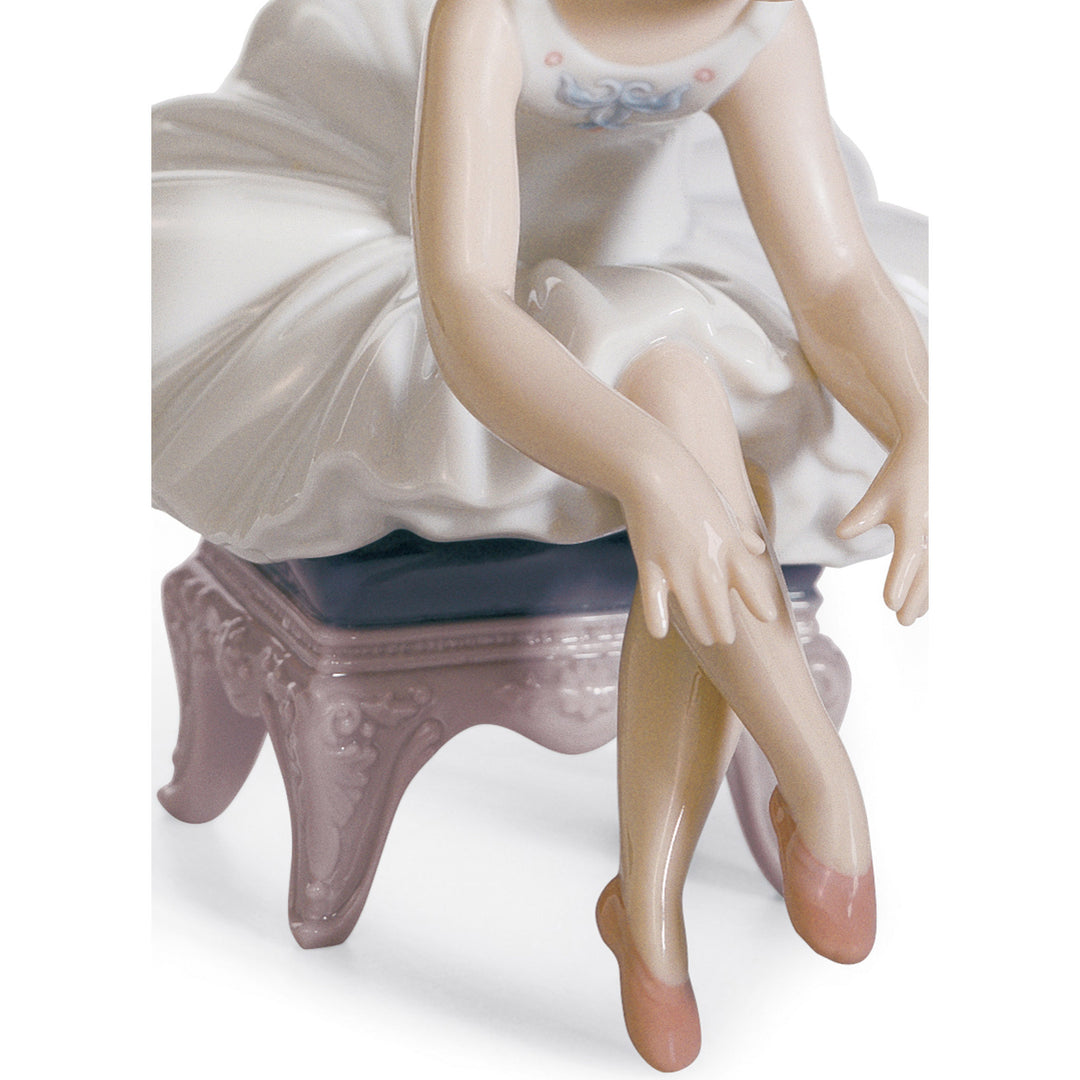 Image 3 Lladro Little Ballerina I Girl Figurine - 01008125
