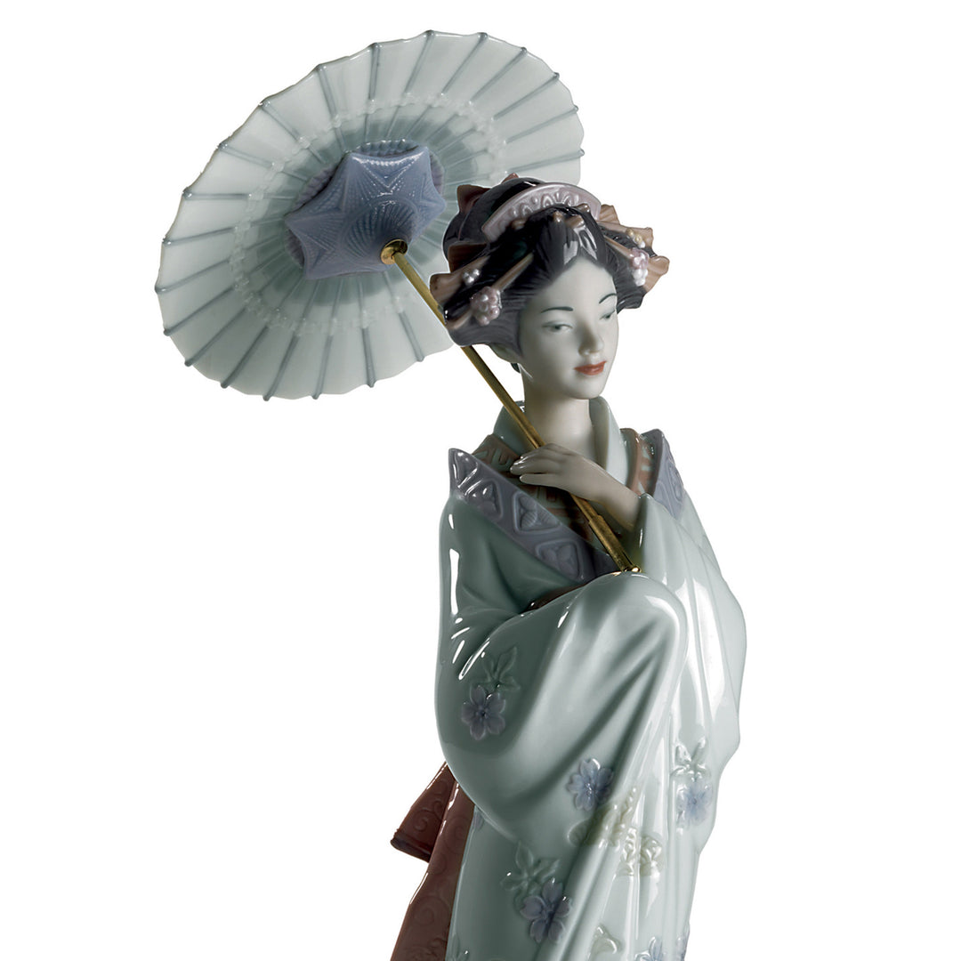 Image 2 Lladro Japanese Portrait Woman Figurine - 01008253