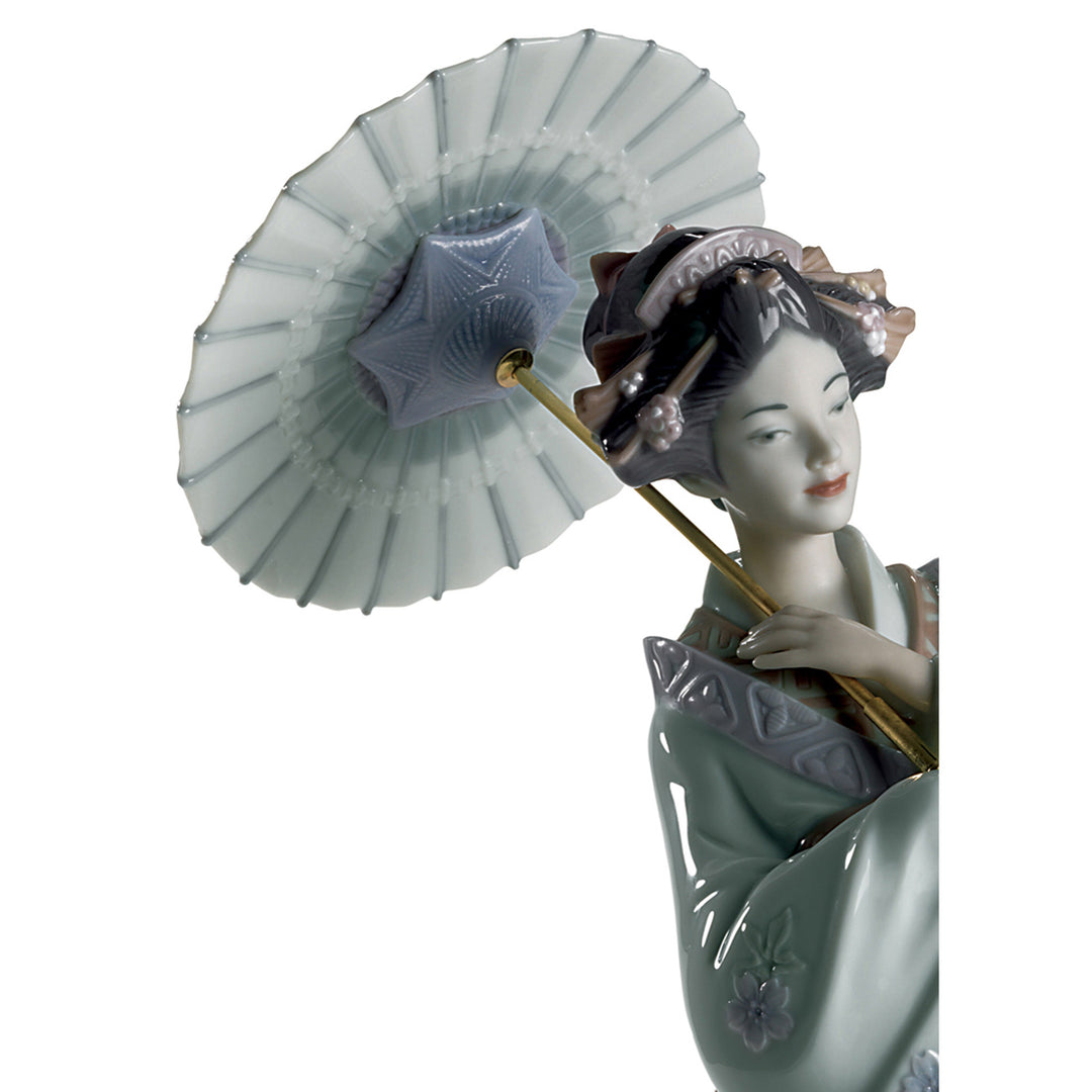 Image 5 Lladro Japanese Portrait Woman Figurine - 01008253