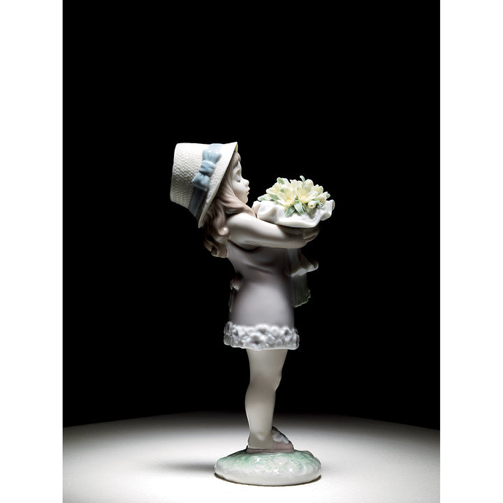 Image 2 Lladro You Deserve The Best Girl Figurine - 01008313