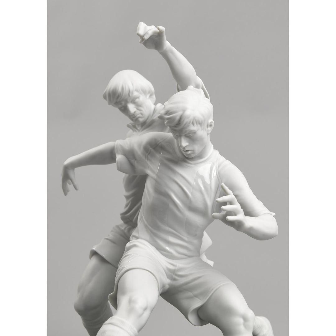 Image 5 Lladro Champions Team Footballers Figurine - 01008471