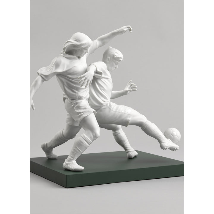 Image 6 Lladro Champions Team Footballers Figurine - 01008471