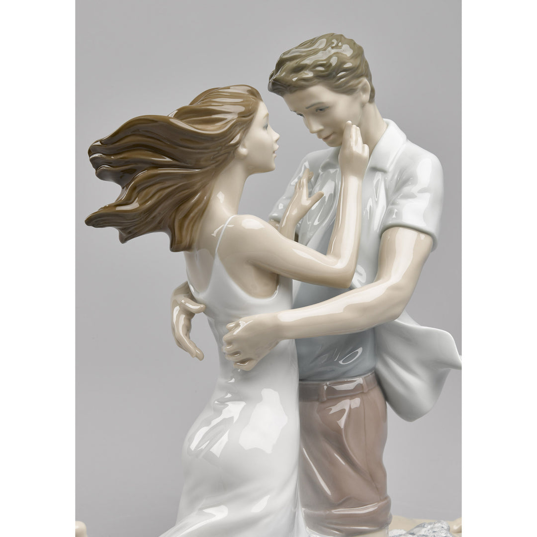 Image 3 Lladro The Thrill of Love Couple Figurine - 01008473