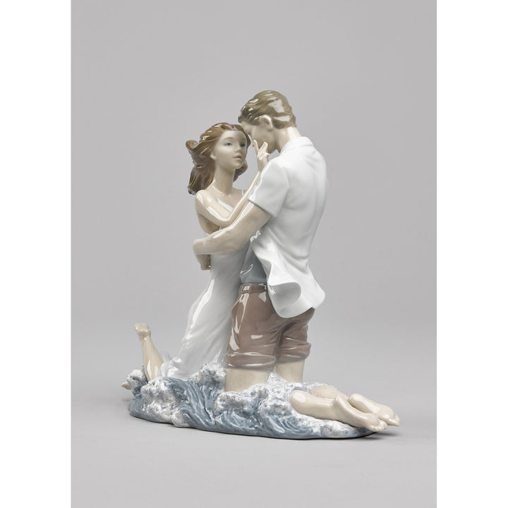 Image 7 Lladro The Thrill of Love Couple Figurine - 01008473