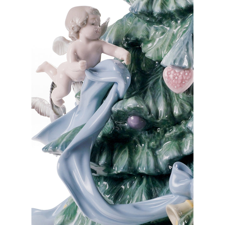 Image 4 Lladro Great Christmas Tree Figurine. Limited Edition - 01008477