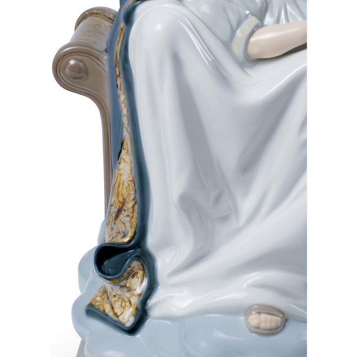 Image 4 Lladro Our Lady of Divine Providence Figurine - 01008479
