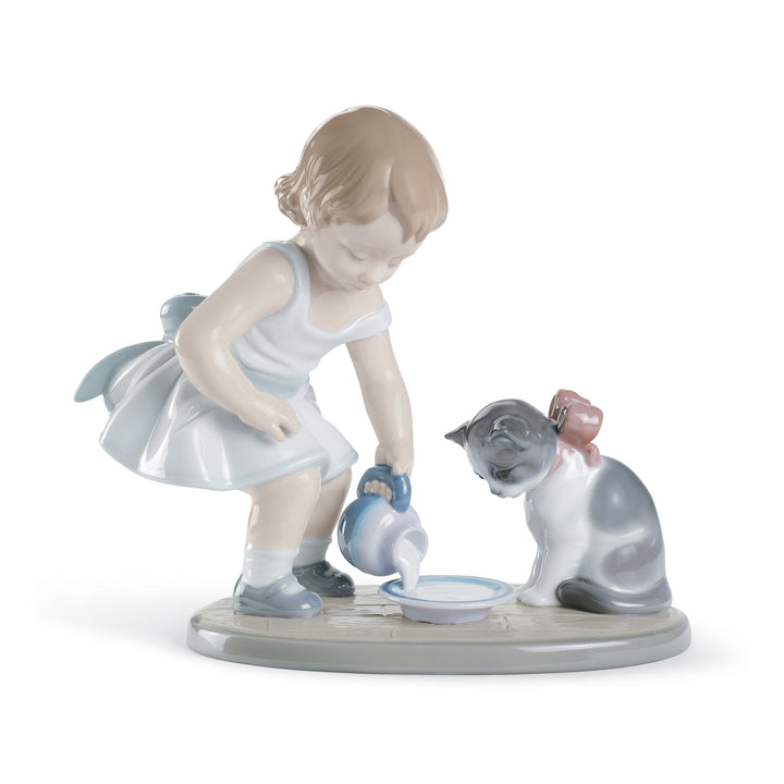 Lladro Kitty's Breakfast Time Figurine - 01008498