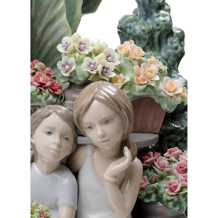 Image 4 Lladro Secrets in The Park Children Figurine. Limited Edition - 01008506