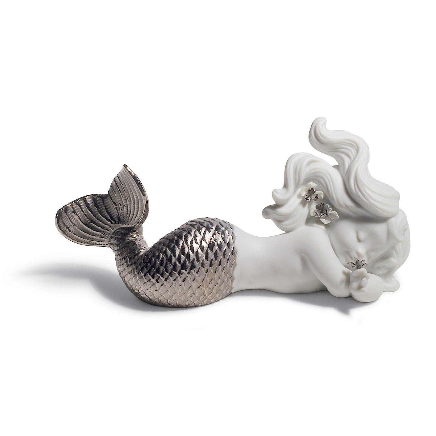 Lladro Day Dreaming at Sea Mermaid Figurine. Silver Lustre - 01008546