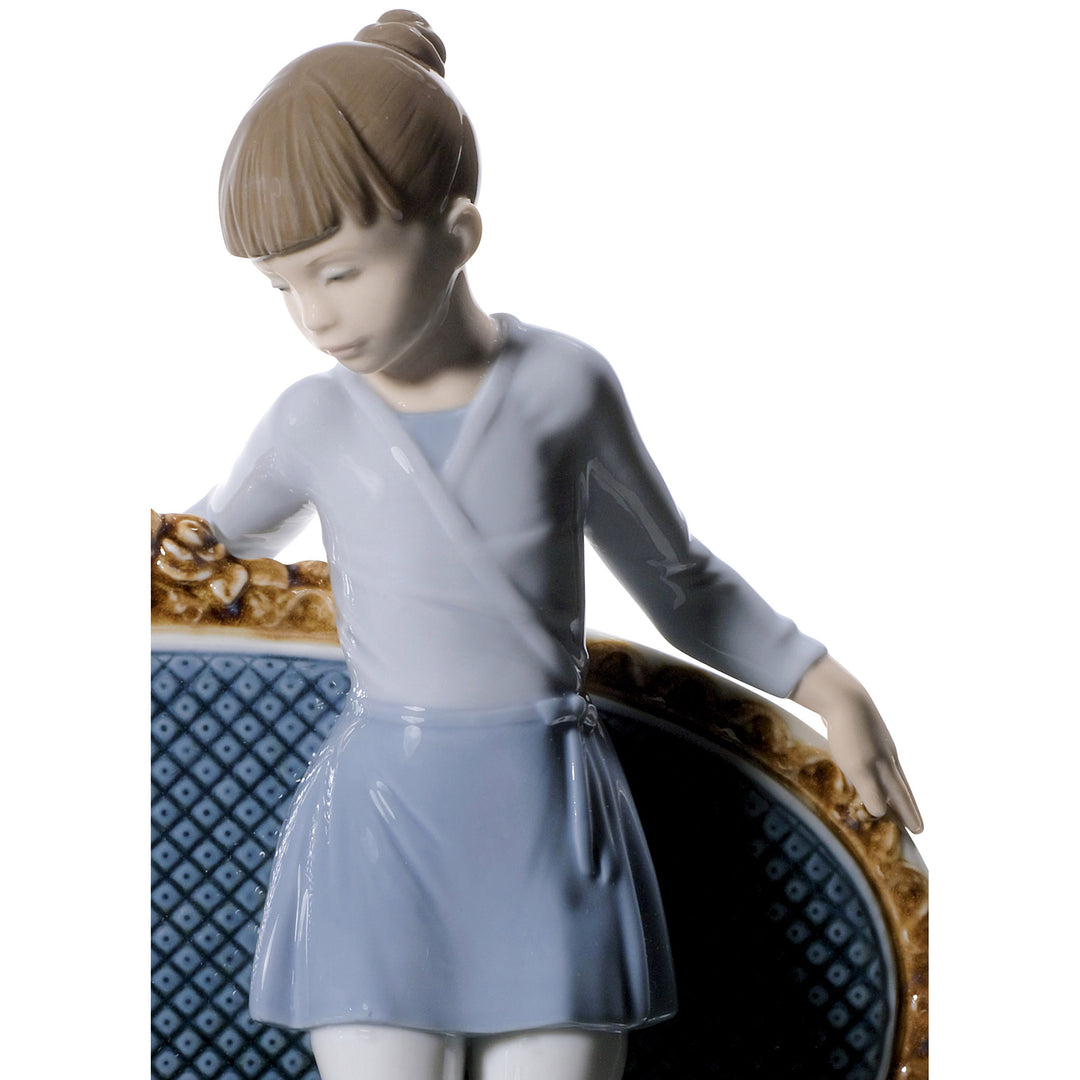 Image 3 Lladro Ready for Practice Ballet Girls Figurine. Limited Edition - 01008570
